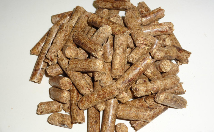 秸稈顆粒機壓製而成的顆粒
