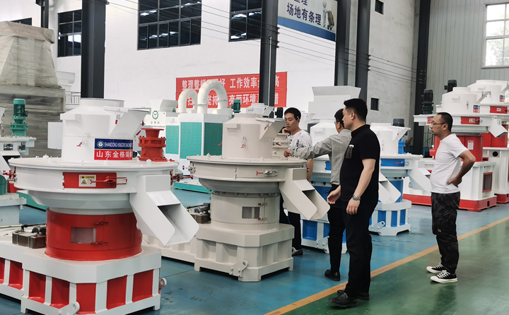 木屑製粒機.jpg