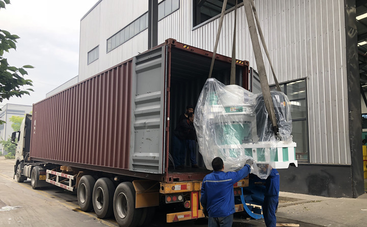 木屑製粒機.jpg