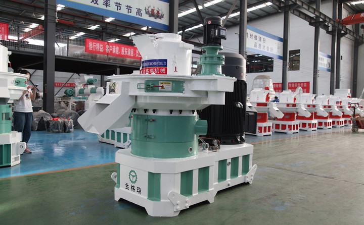木屑製粒機.JPG