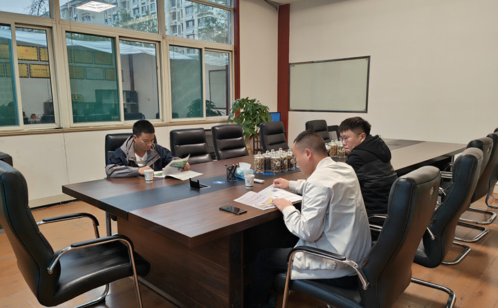 木材顆粒機生產(chan) 線項目考察中.jpg